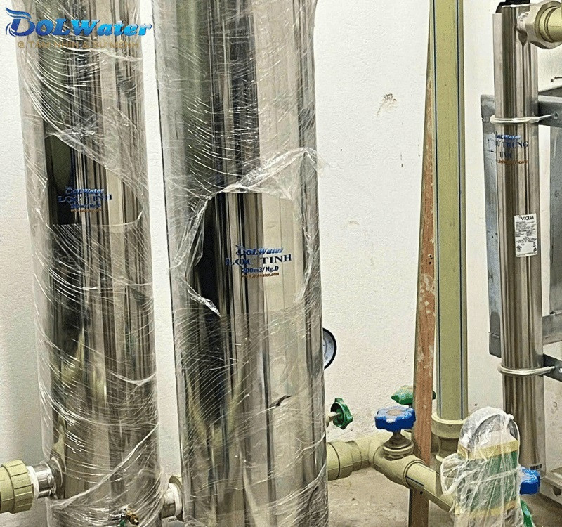 Bồn lọc chịu áp lực cao trong hệ thống xử lý nước cấp 600m3/ Ngày đêm.