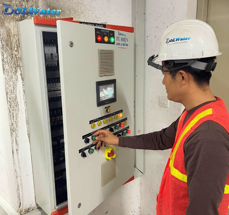 Hệ thống điều khiển tự động giúp tối ưu hóa vận hành hệ thống xử lý nước cấp sản xuất 800m3/ ngày đêm.